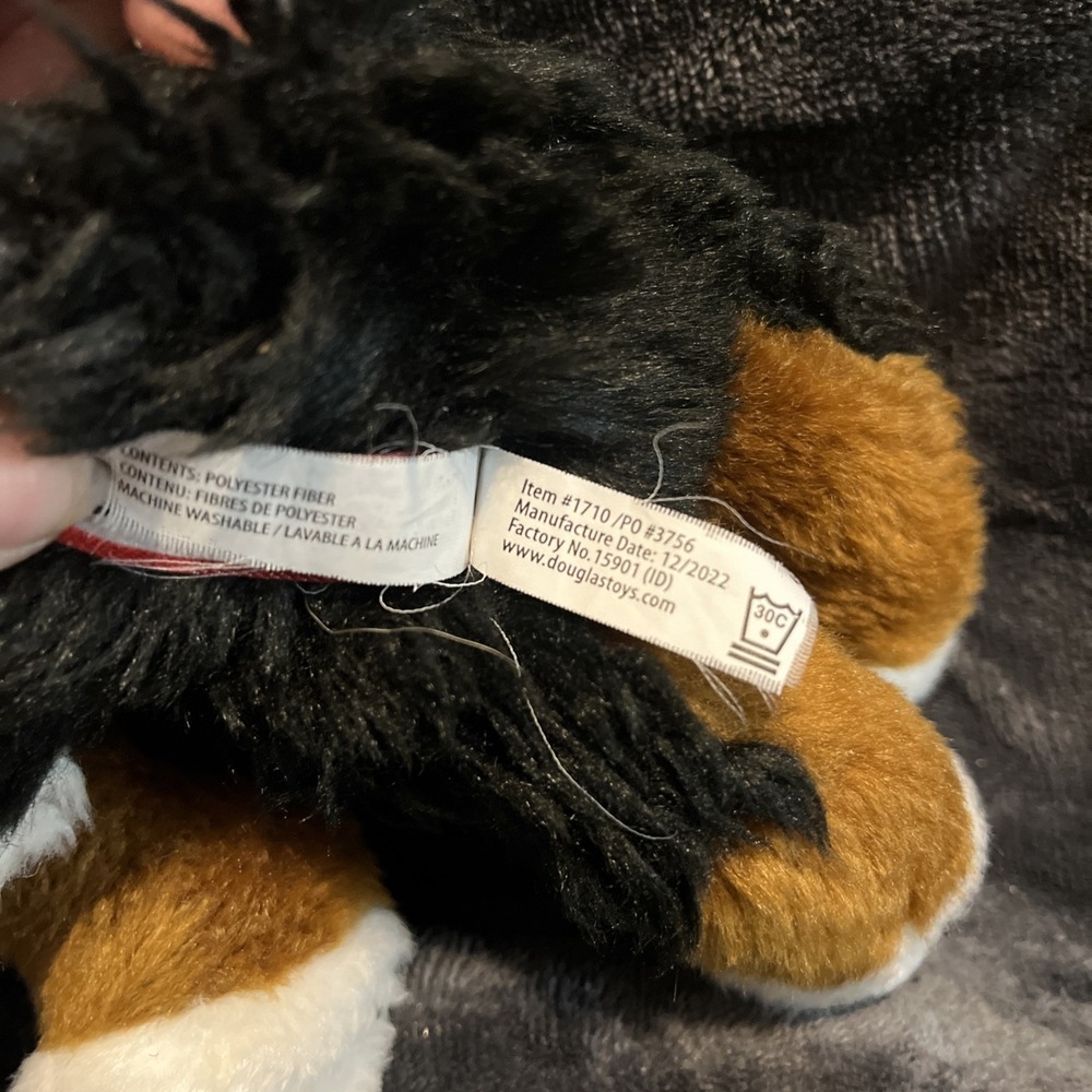 Douglas Cuddle Toys Stevie The Bernese Mountain Dog 10" Stuffed Plush #1710 - Picture 7 of 7